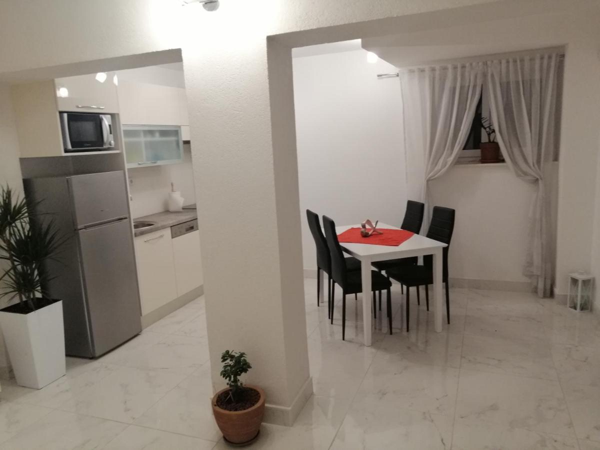 Eden Mediterranean House Vrsine Εξωτερικό φωτογραφία